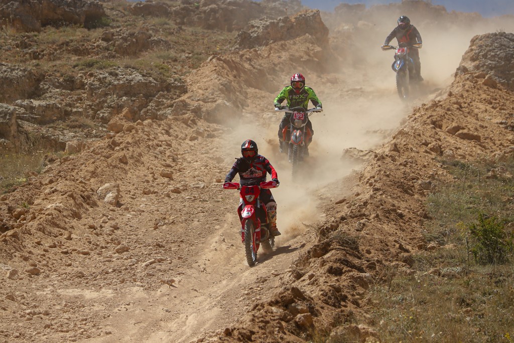 Sivas'ta Enduro Festivali Nefes Kesti